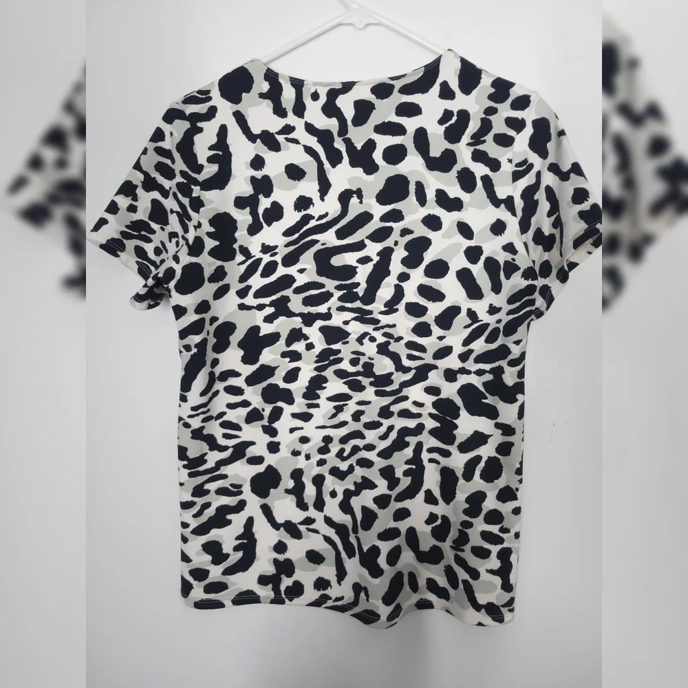Tail Jungle Cat Print Active Top Medium - Picture 2 of 4